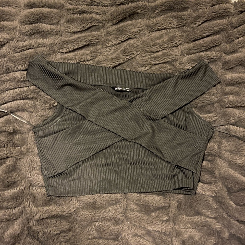Black Shein crop top XL